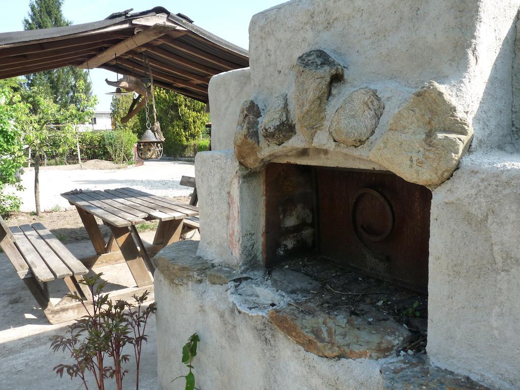 B&B Casa Sul Lago - Appartamenti Кальчераника-аль-Лаго Экстерьер фото